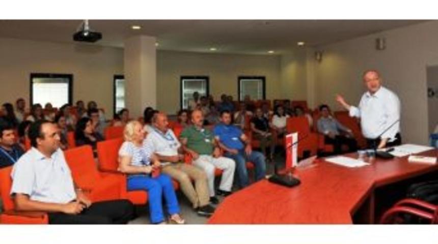 İzmit Belediyesi Hizmet İ&ccedil;i Eğitimlere Devam Ediyor