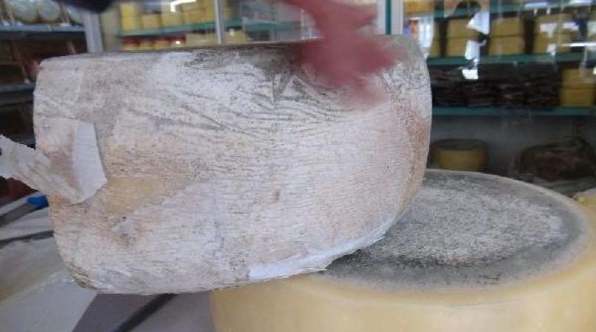 Karslı Kaşar Satıcıları 'nefes Izni' Istedi