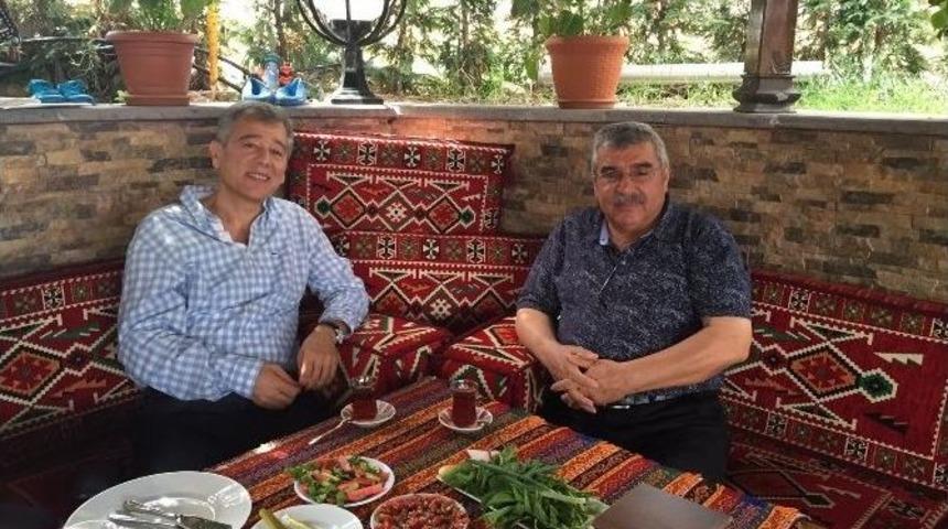 Teb Başkanı Adaylarından &Ouml;zt&uuml;rk&rsquo;e Ziyaret