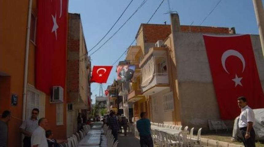 Şehit Ateşi İzmir'i Yaktı