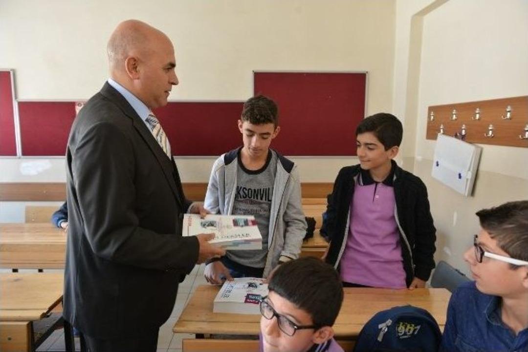 Ali Korkut&rsquo;tan &Ouml;ğretmenlere Bayram Hediyesi