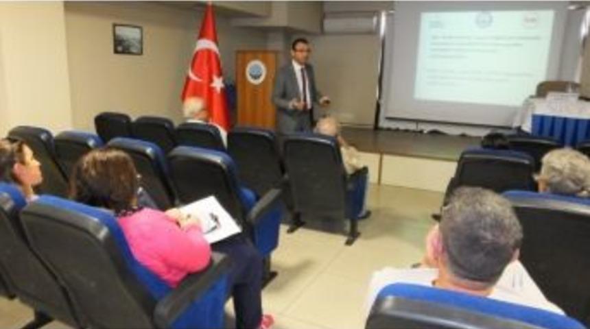 Burhaniye&rsquo;de M&uuml;d&uuml;r İlban Etkili İletişimi Anlattı