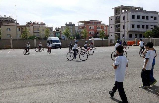 Gaziantep’te Öğrencilere 775 Bisiklet