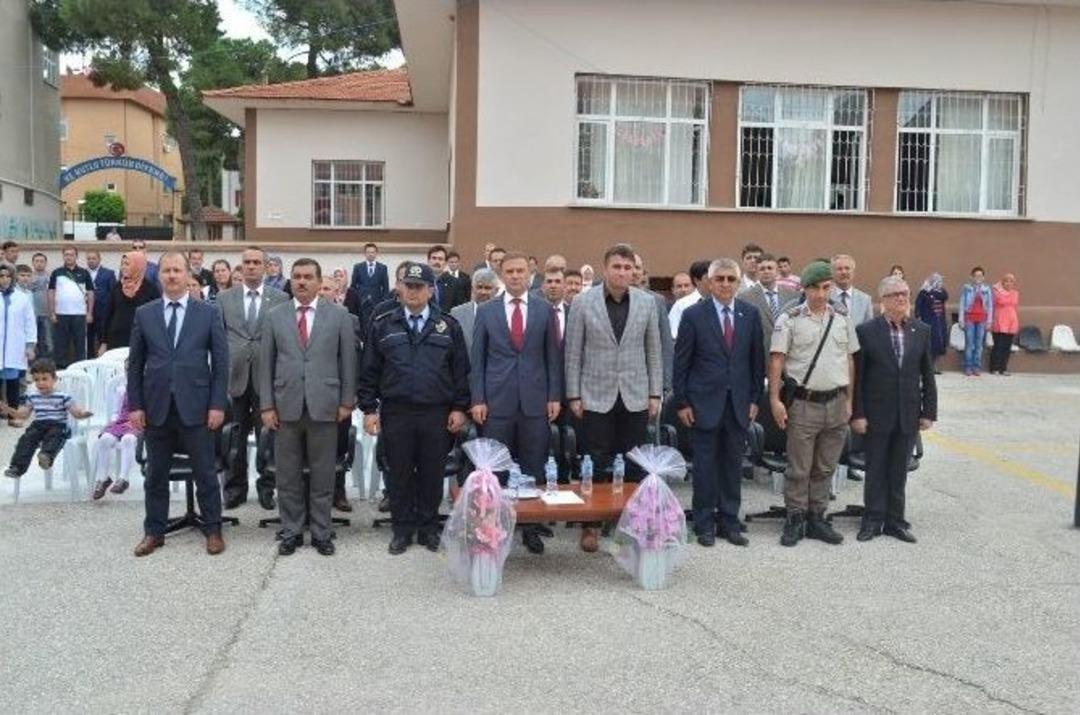 İlk&ouml;ğretim Haftası Sade Bir T&ouml;renle Kutlandı