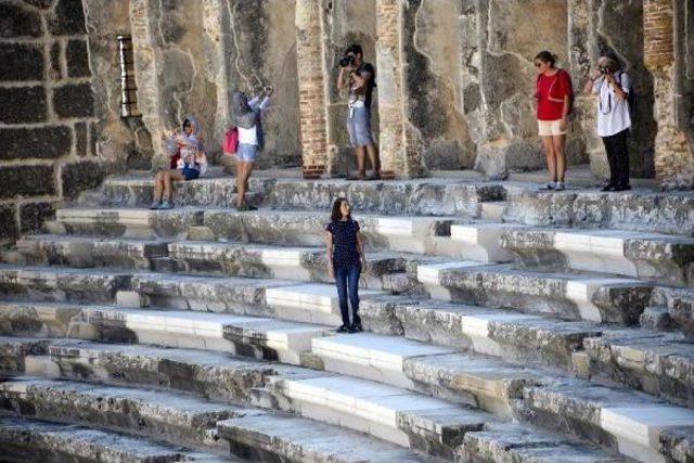 Aspendos'ta Denetçi Arkeolog Şikayetçi Olmuş