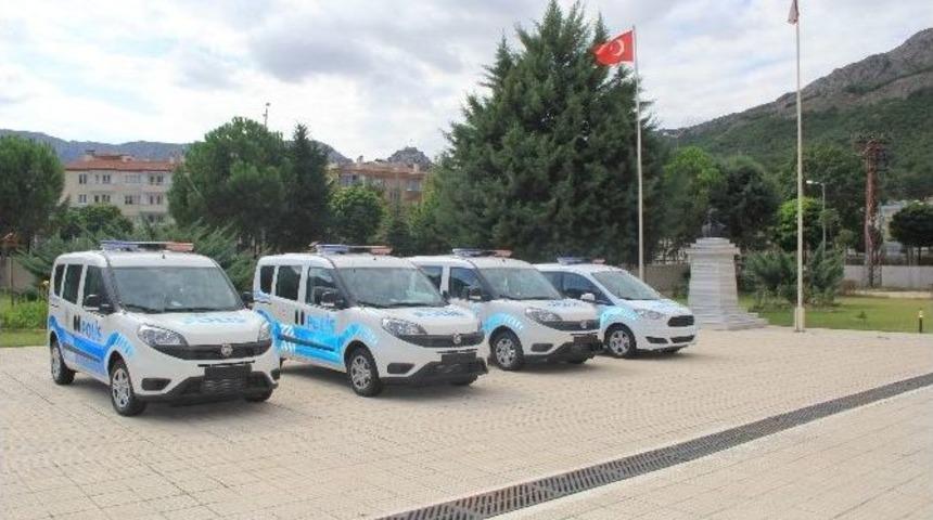 4 Polis Otosu Dualarla Hizmete Girdi