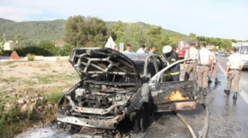 Seyir Halindeki Lpg&rsquo;li Otomobil Alev Alev Yandı