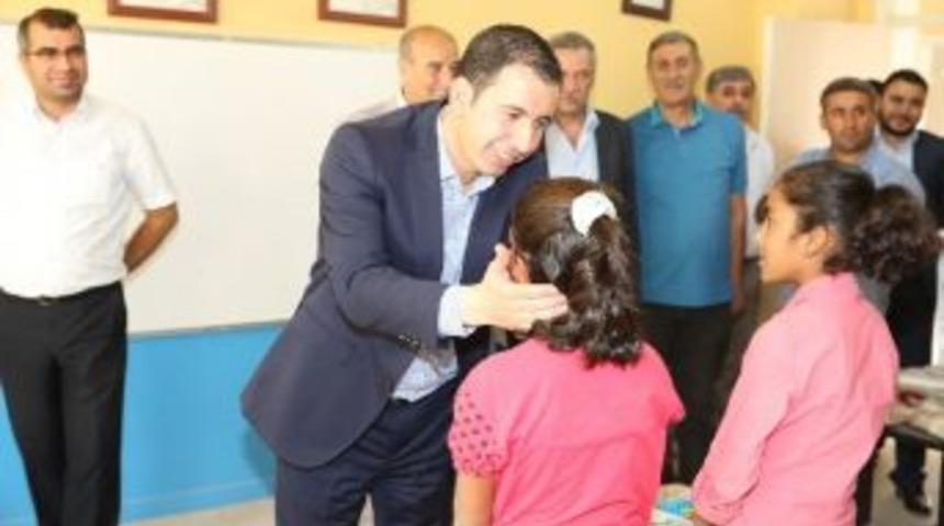 Başkan Baydilli Kırsaldaki Okulları Ziyaret Etti