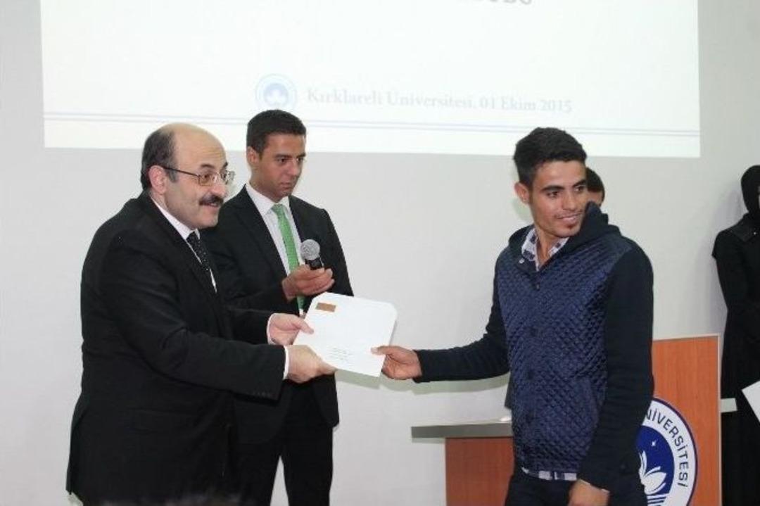 Y&ouml;k Başkanı Prof. Dr. Yekta Sara&ccedil; Kutlama Mektuplarını Teslim Etti