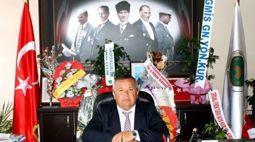 Belediye Başkanı Mhp’den İstifa Edip Ak Parti’ye Geçti