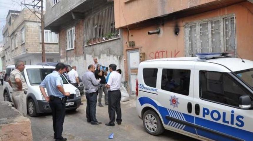 Suriyeli Iş&ccedil;iler Bı&ccedil;aklayarak &Ouml;ld&uuml;rd&uuml;kleri Iş Adamını, Mutfağa G&ouml;m&uuml;p &Uuml;zerine Beton D&ouml;kt&uuml;ler