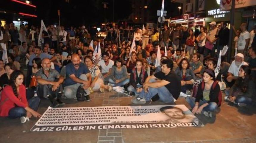 Barış Bloğu &Uuml;yelerinden Kobani'de &Ouml;lenler I&ccedil;in Oturma Eylemi