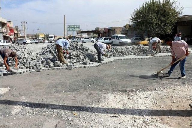 Sanayi Sitesi Kilitli Parke Taşı İle Döşeniyor.