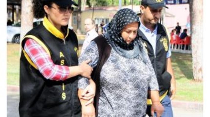 Kadın Yankesici Polisten Ka&ccedil;amadı