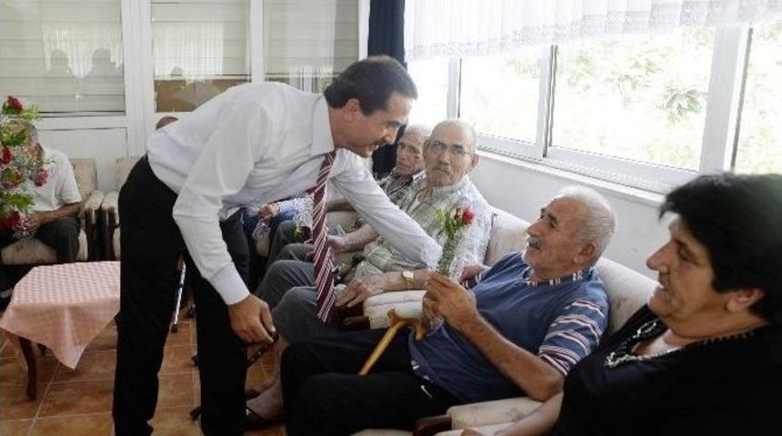 B&uuml;y&uuml;kşehir Belediyesi Engelliler Dairesi, Huzurevi Sakinlerini Yalnız Bırakmadı