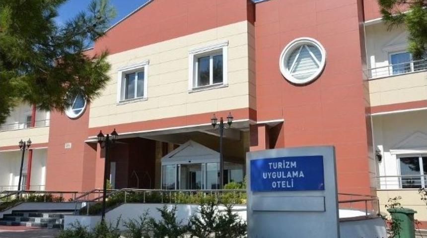 Ady&uuml; Turizm Uygulama Oteli Hizmete Devam Ediyor