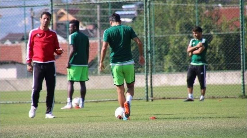 Şanlıurfaspor Teknik Direkt&ouml;r&uuml;, Taraftardan &Ouml;z&uuml;r Diledi