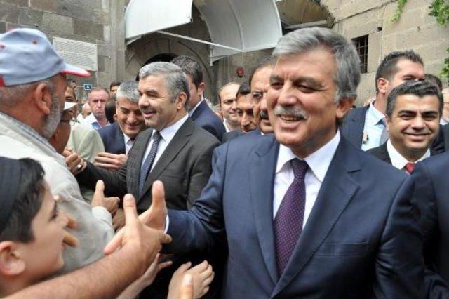 Abdullah Gül: Gazeteciye Saldırı Tasvip Edilemez, Yapanlar Mutlaka Cezalandırılmalı (2)