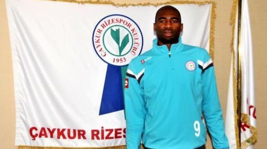 &Ccedil;aykur Rizesporlu Kweuke: "deniz &Ccedil;oban&rsquo;In Hakemliği Bırakması &Uuml;z&uuml;c&uuml;"