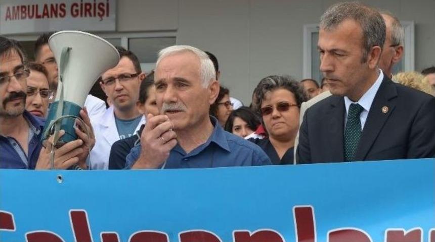 Doktorlara Ve Sağlık &Ccedil;alışanlarına Darp Ve Saldırıların &Ouml;n&uuml; Kesilemiyor