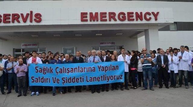 Doktorlara Ve Sağlık Çalışanlarına Darp Ve Saldırıların Önü Kesilemiyor