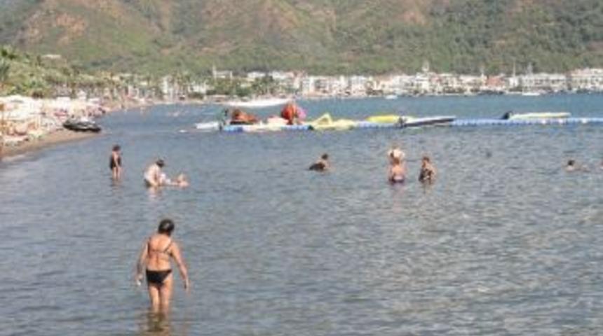 Marmaris Sahillerinde Sezon Sonu Bereketi