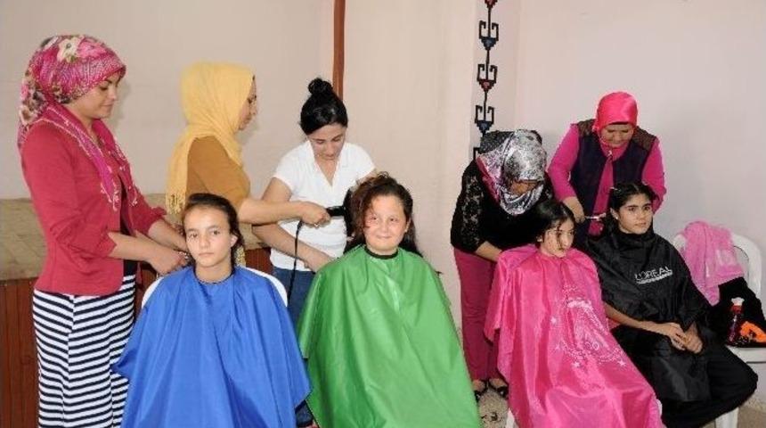 Halk Eğitimden &Ouml;ğrenciye &Uuml;cretsiz Sa&ccedil; Bakımı (istenirse G&ouml;r&uuml;nt&uuml; Vardır)