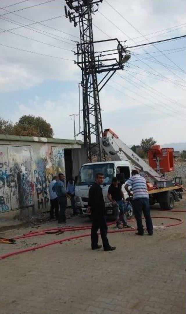 Şırnak’ta Tahrip Olan Elektrik Hatlarının Onarımına Başlandı