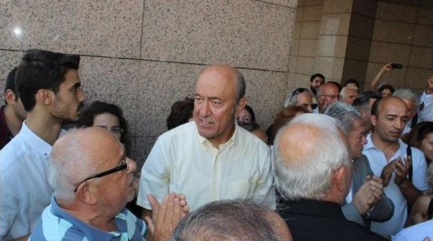 Pek&uuml;nl&uuml;&rsquo;ye İkinci Kez Hapis Cezası