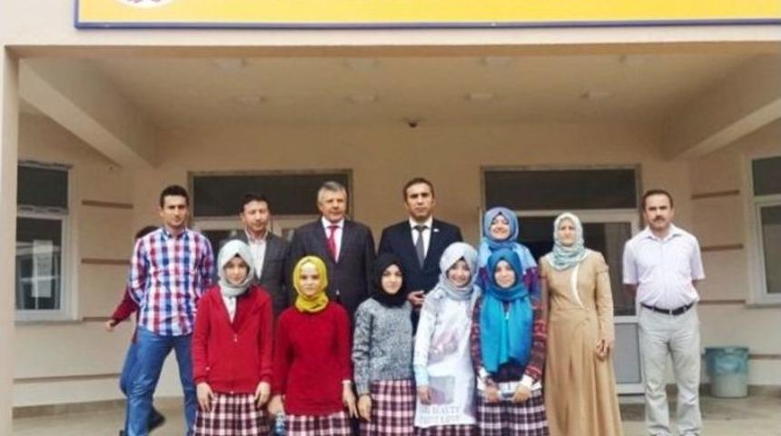 M&uuml;d&uuml;r Cinoğlu Okulları Ziyaret Etti