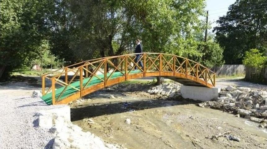 Kasaba K&ouml;y&uuml;ne, Yaya K&ouml;pr&uuml;s&uuml; Yapıldı