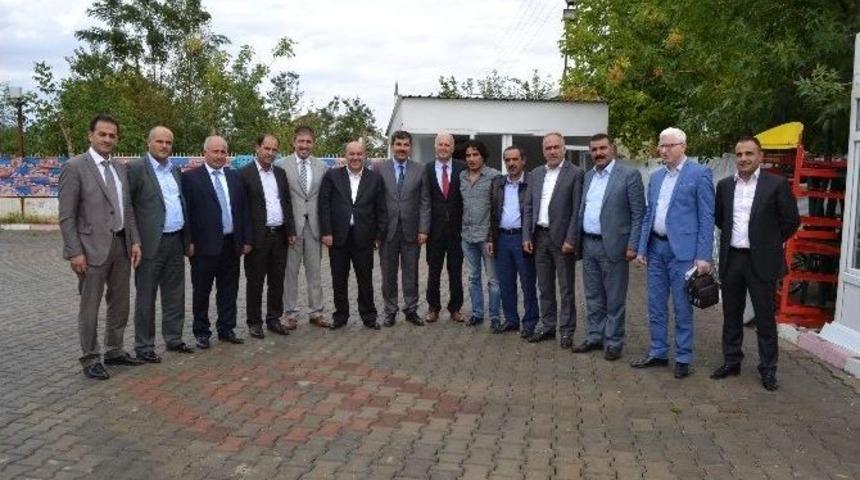 Ak Partili Belediye Başkanları Bir Araya Geldi