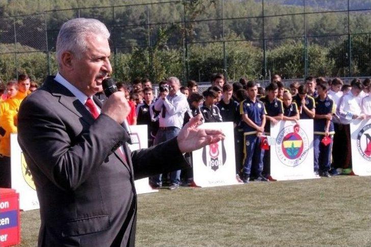 Barış Güvercinleri Bu Kez Selçuk Efes Spor Tesislerinden Uçuruldu G2