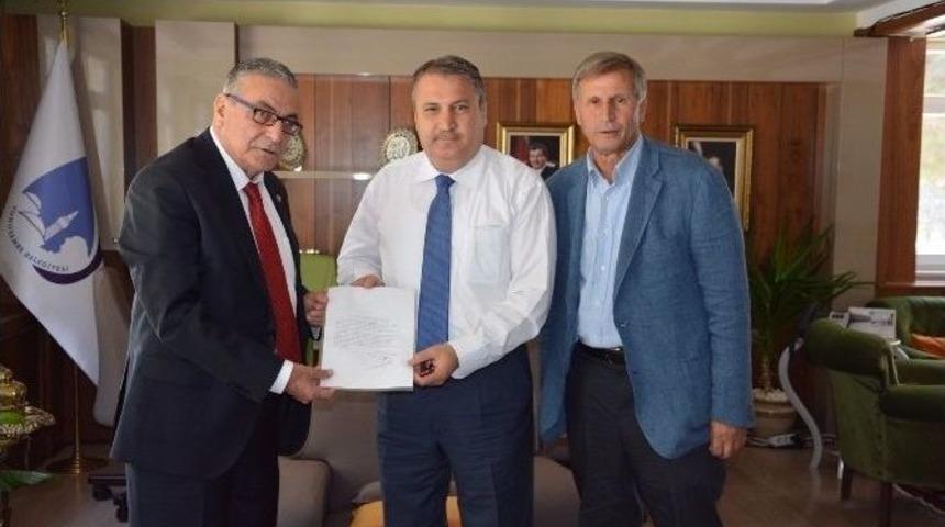 Manisa&rsquo;lı Gazetecilere Toki Projesi