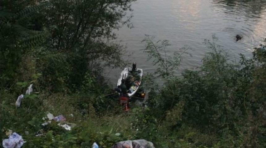 Trabzon&rsquo;da Sera G&ouml;l&uuml;&rsquo;ne Ara&ccedil; U&ccedil;tu: 3 &Ouml;l&uuml;