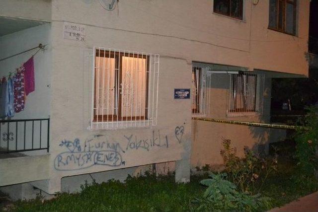 Kocaeli’de Baba 18 Yaşındaki Kızını Öldürdü