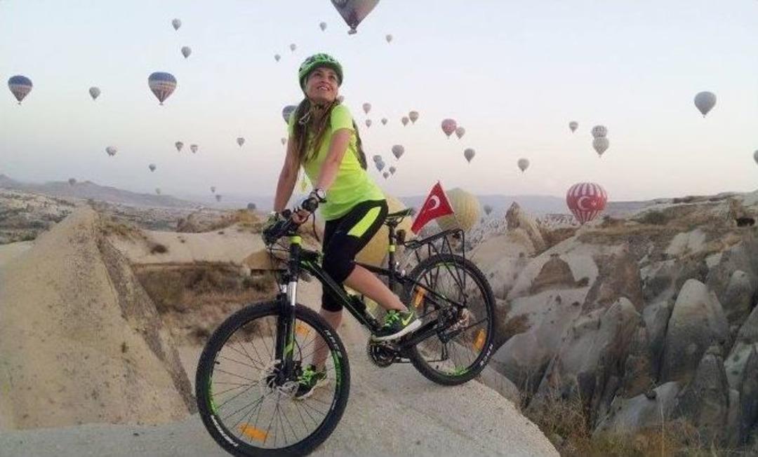 (&ouml;zel Haber) Bisiklet&ccedil;i Anne Oğluyla Birlikte 6 Bin Kilometre Yol Katetti