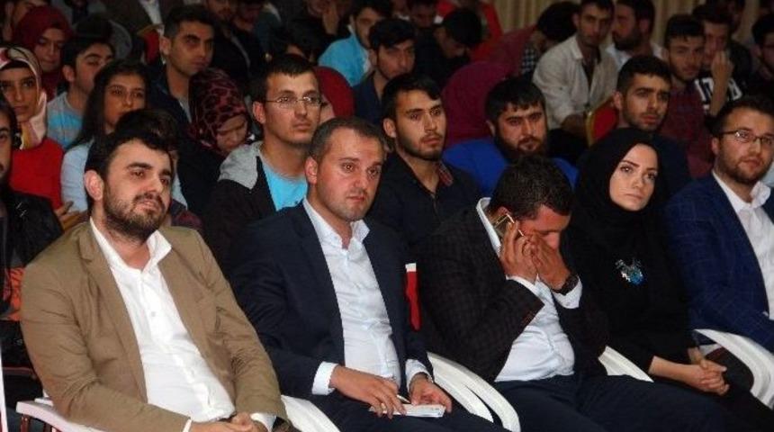 Gen&ccedil; Milletvekili Erkan Kandemir Gen&ccedil;ler İle Buluştu