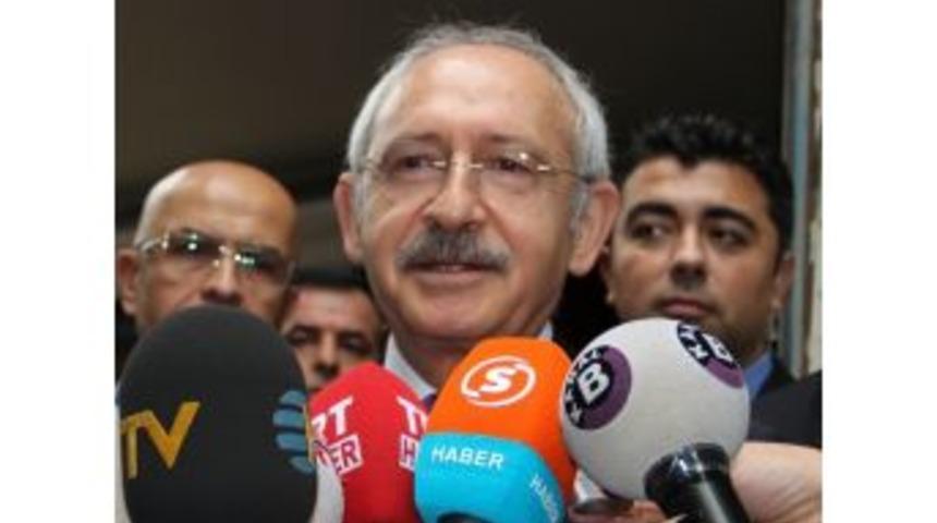 Chp Genel Başkanı Kemal Kılı&ccedil;daroğlu Saldırıya Uğrayan Ahmet Hakan&rsquo;ı Ziyaret Etti
