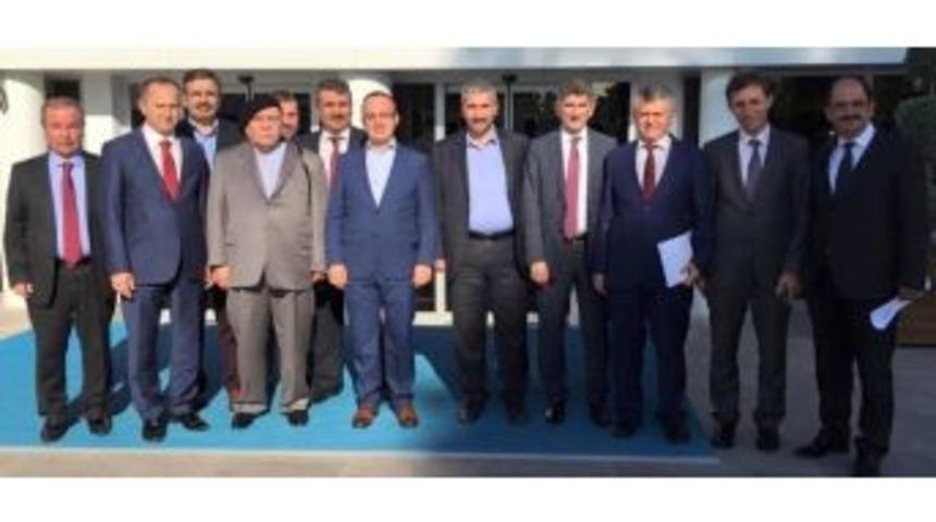 Turan Ankara&rsquo;da &Ccedil;anakkaleli B&uuml;rokratlarla Bir Araya Geldi