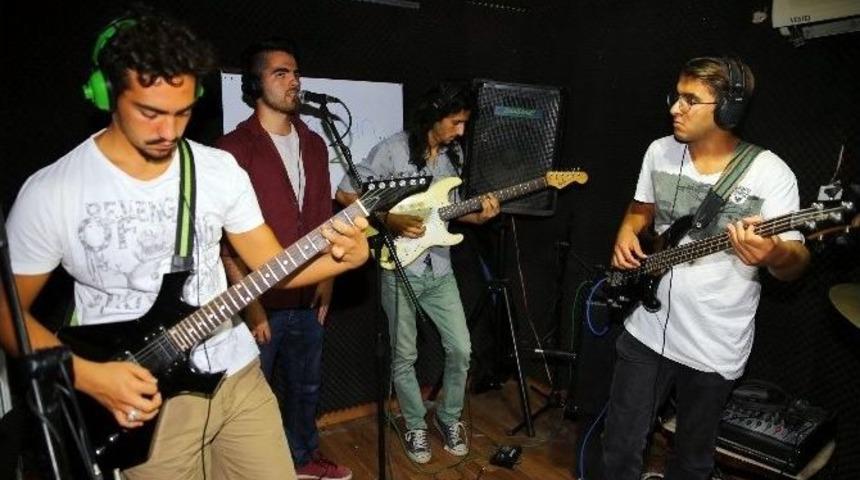 Pop M&uuml;zik Korosu Kuruluyor