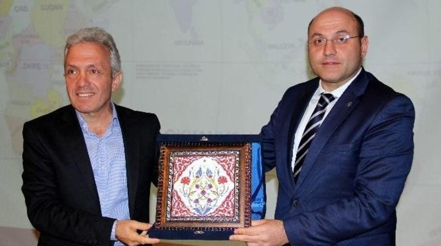 K&uuml;tahya&rsquo;da &rsquo;tasfiye Kıskacında T&uuml;rkiye&rsquo; Konulu Konferans