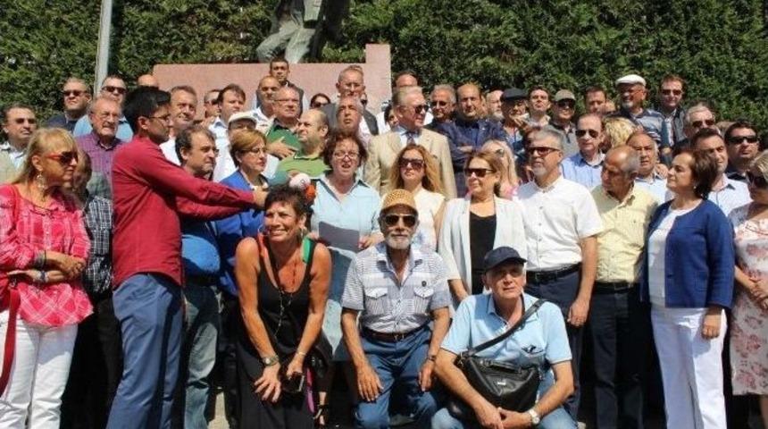 Gazeteciler, Saldırıların Ardından Ayağa Kalktı