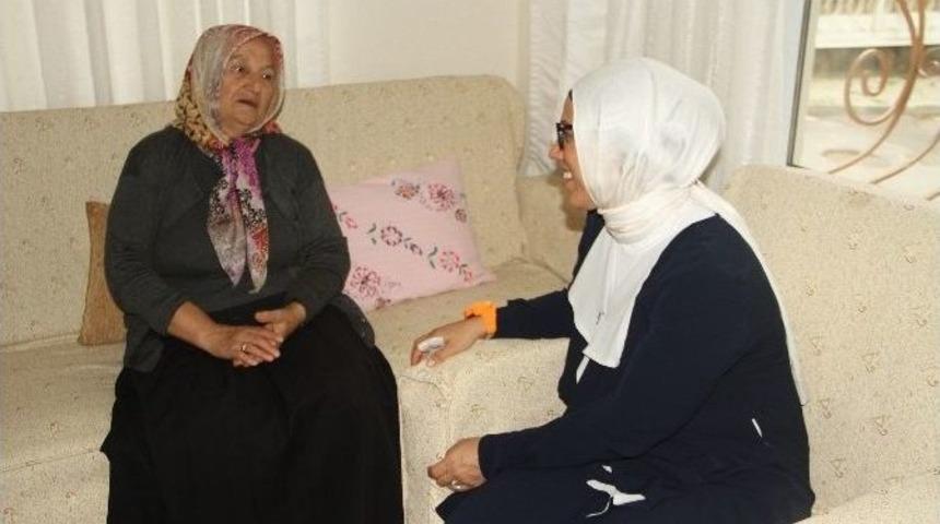 Ak Partili Ravza Kavak&ccedil;ı Kan, Se&ccedil;im &Ccedil;alışmalarına B&uuml;y&uuml;kada&rsquo;da Devam Etti