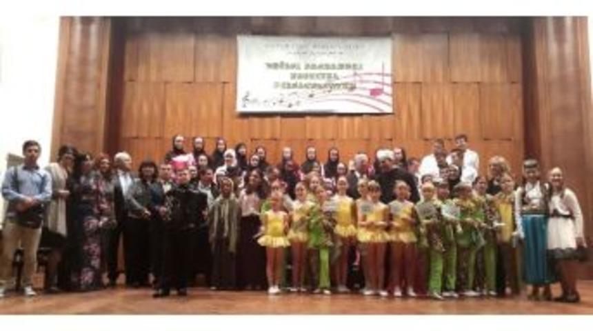 Tika Desteğiyle Sırbistan&rsquo;da İlk &Ccedil;ocuk Bayram Festivali D&uuml;zenlendi