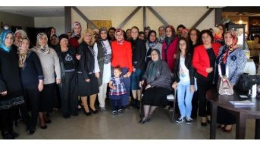 Mhp Kadın Kolları&rsquo;ndan Teşekk&uuml;r Toplantısı