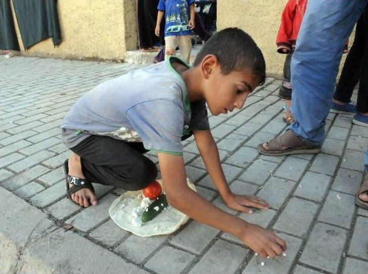 Mültecilerin Cami Avlusunda Yaşam Mücadelesi G1