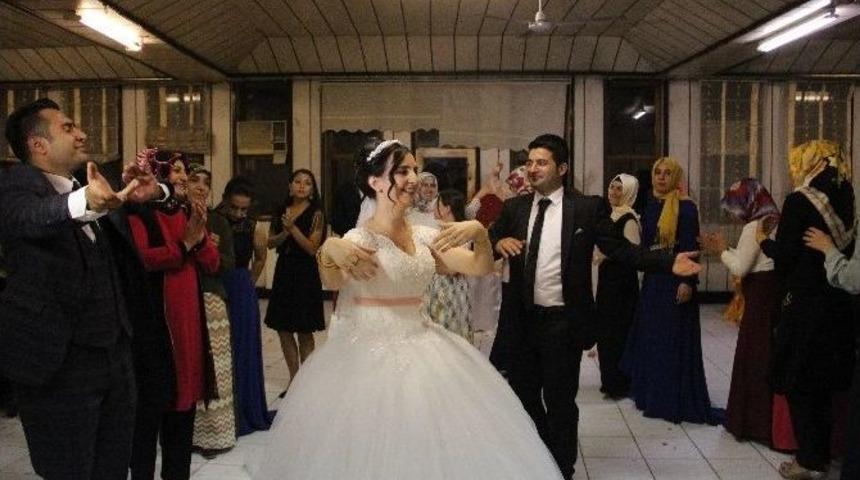 Valilik &Ccedil;alışanlarından Pekg&ouml;z, D&uuml;nya Evine Girdi