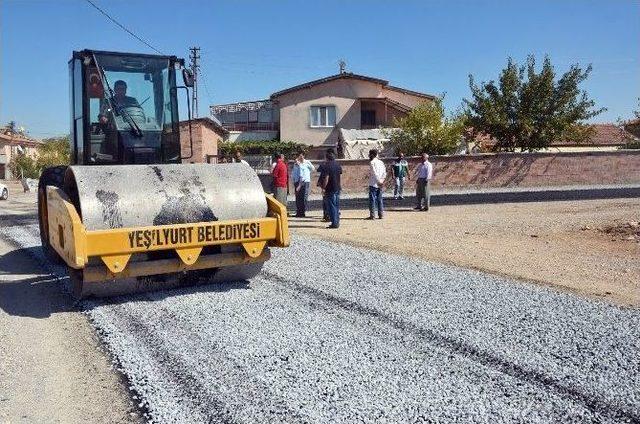 Tohma Mahallesinde Yol Çalışmaları Devam Ediyor