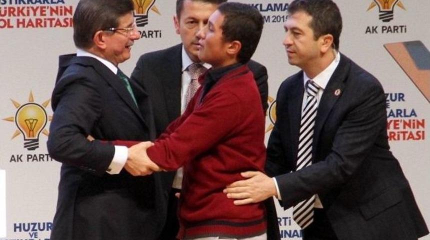 Ak Parti Se&ccedil;im Beyannamesini A&ccedil;ıklıyor